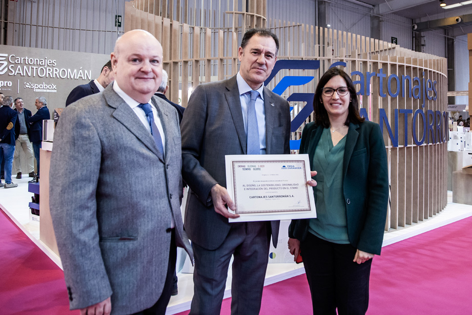 Premio para el Stand de Cartonajes Santorromán en Enomaq 2023